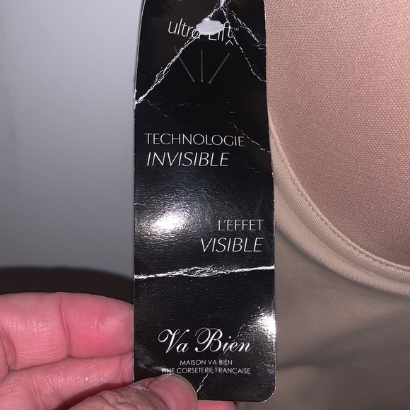 Va Bien Boustier/Lowback Bra. Beige in color. Size 36C - Picture 4 of 9